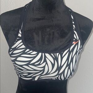 Nike Monochrome Leaf Pattern Sports Bra